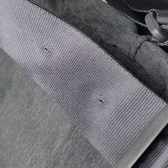 The North Face Never Stop Crossbody Bag Gray Used - Picture 6 of 6